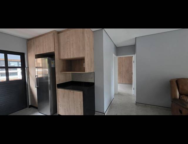 2 BEDROOM PROPERTY TO RENT IN ESCOMBE